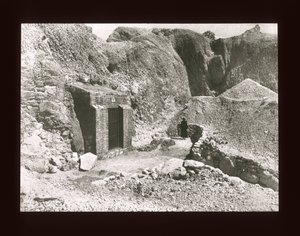 Ansicht des Grabes von Antefoker, Mittleres Reich von American Photographer